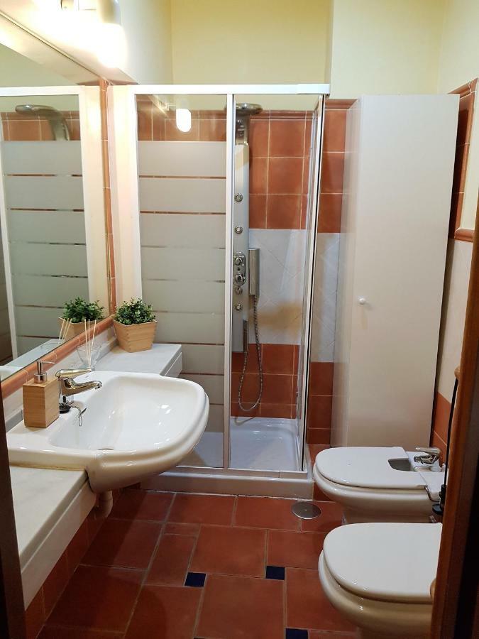 Feria Palace Apartment Siviglia Esterno foto